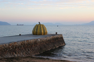 Yayoi Kusama Pumpkin Naoshima