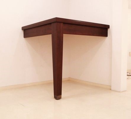 Table leg